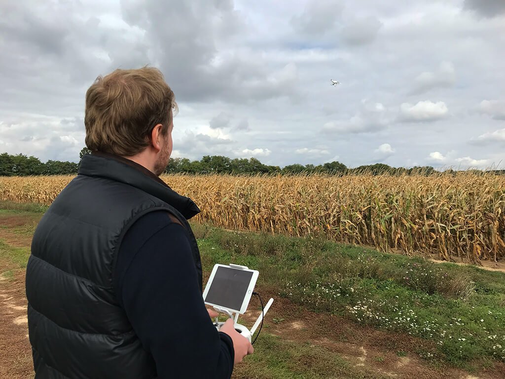 Kurz lietania s dronom Aprop