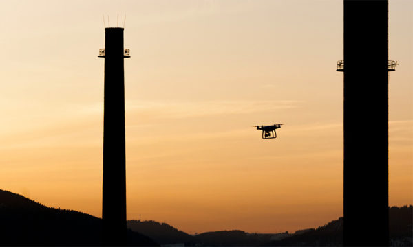 Výškové letecké práce s dronom DJI Phantom 4 inšpekcia komínov